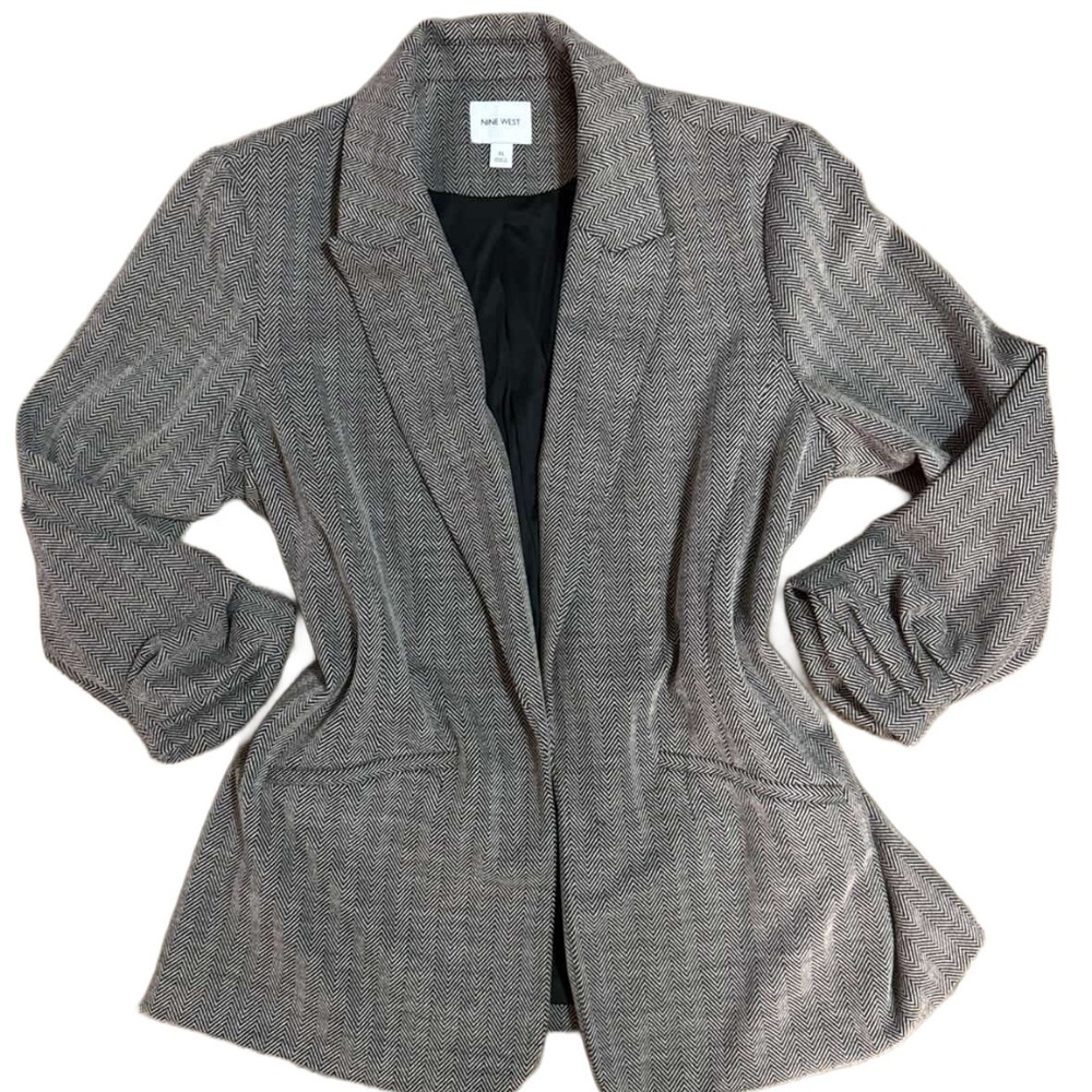 Nine West Plaid woman’s Blazer beige